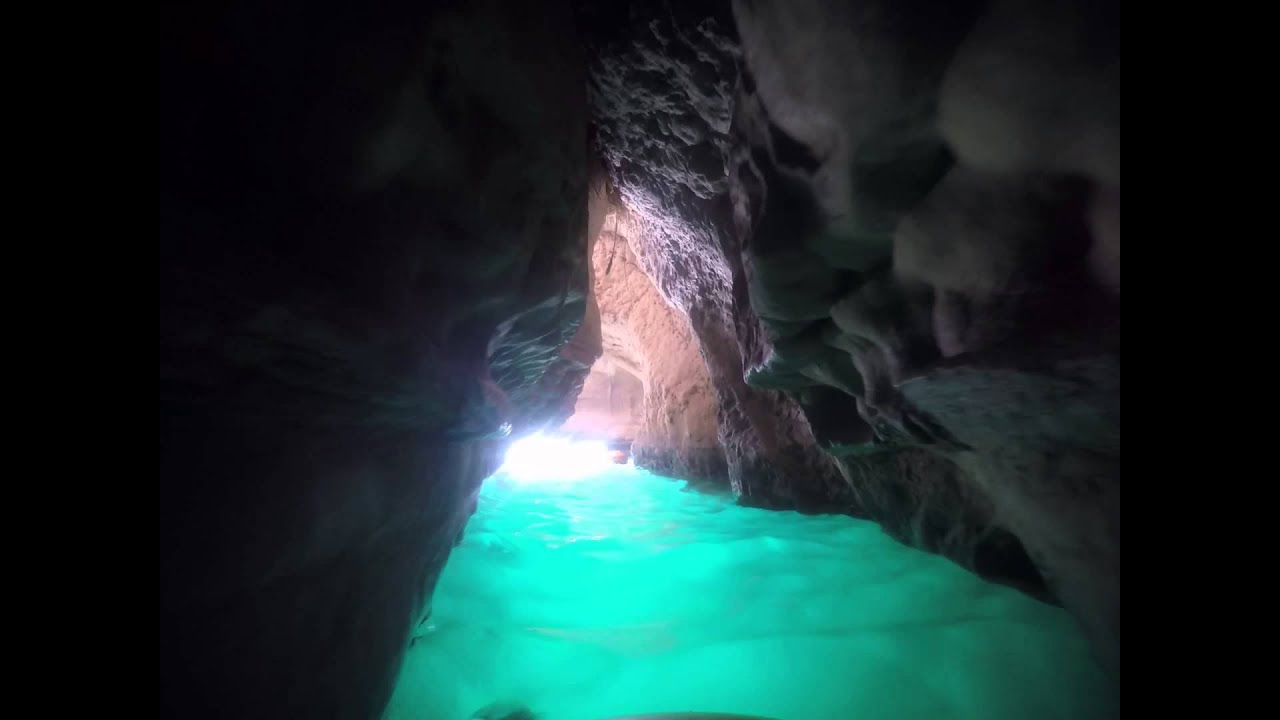 Day Tours Muscat-Wadi Shab- Bimmah sinkhole Oman