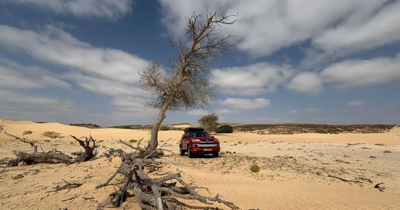 Off-Roading Recovery Kit Driving On Sand Oman Off-Roading Recovery Kit Driving On Sand Oman