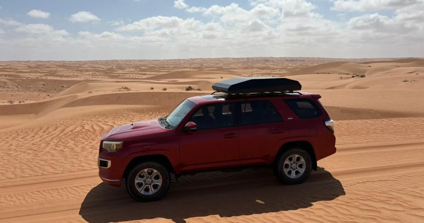 Wahiba Sands, Driving on Sand Wahiba Sands, Driving on Sand