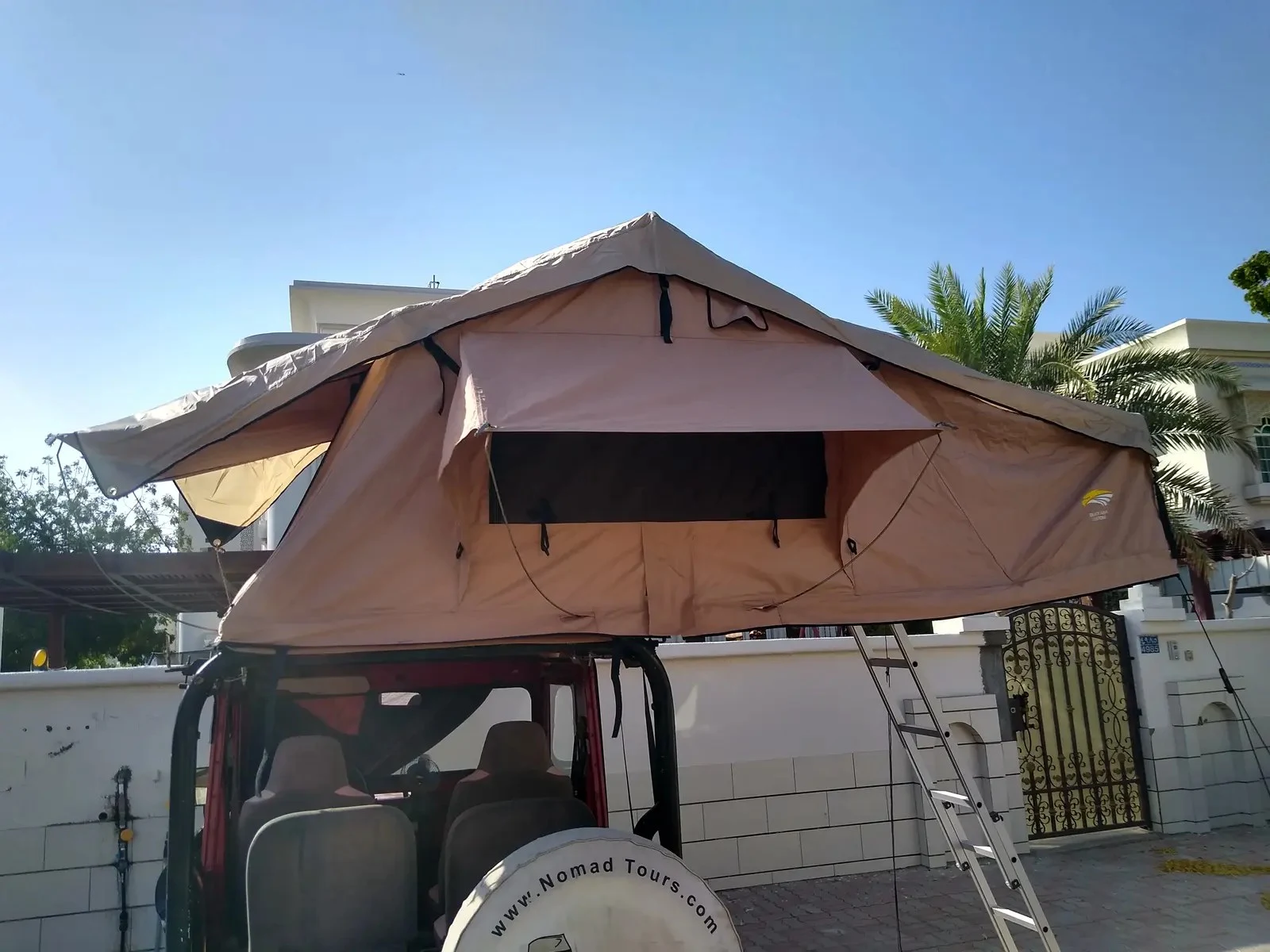 4x4 Rooftop Car Rental Oman